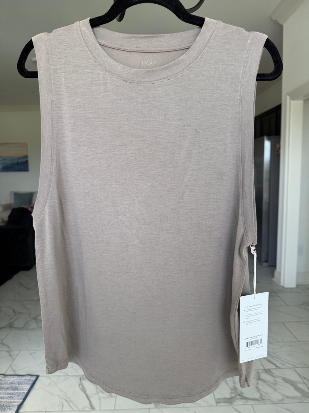 Tavi Sleeveless Crewneck Tank Top in Pebble